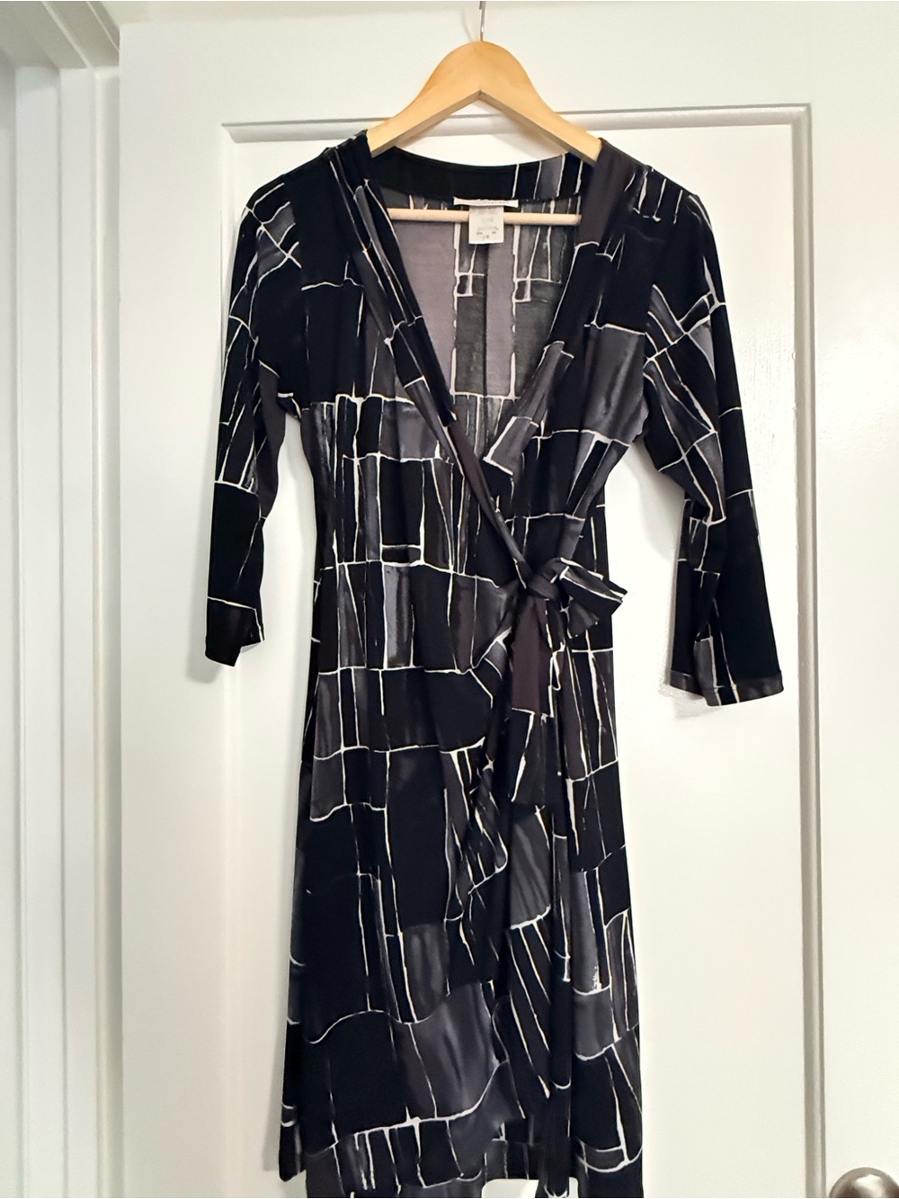 Papillon Blanc Black & White Geometric Wrap MATERNITY Dress